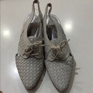 Studio Roma Women's White Leather Woven Shoes